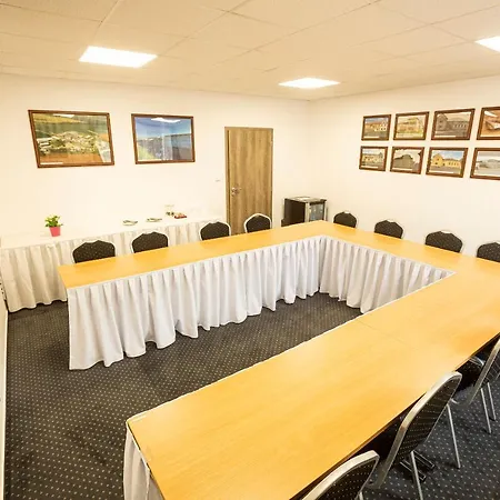 Rabbit Szálloda Trhový Štěpánov