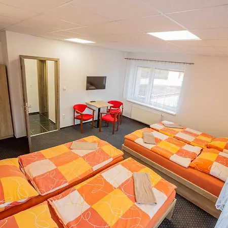 Hotell Rabbit Trhovy Stepanov